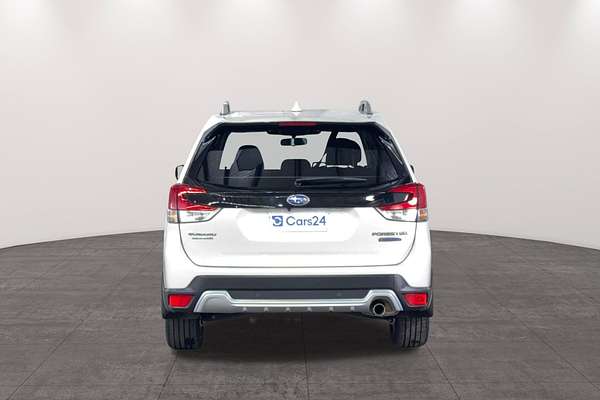 2022 Subaru Forester Hybrid S S5