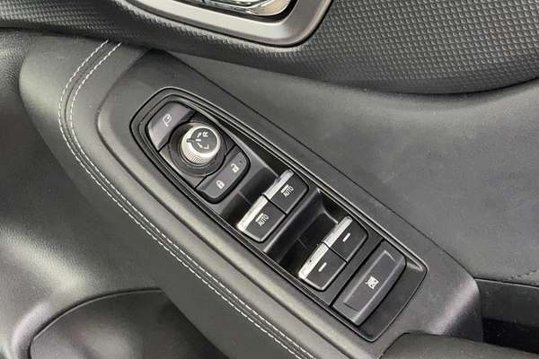 2022 Subaru Forester Hybrid S S5
