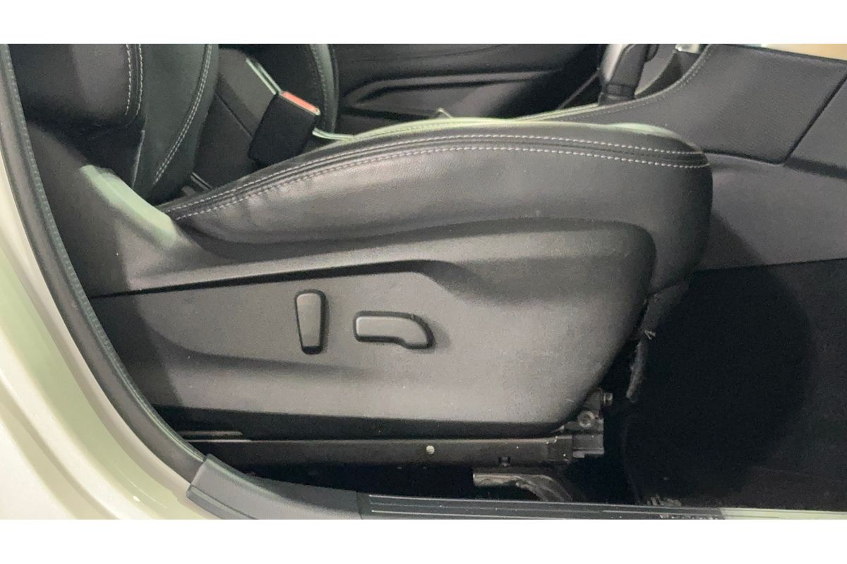 2022 Subaru Forester Hybrid S S5