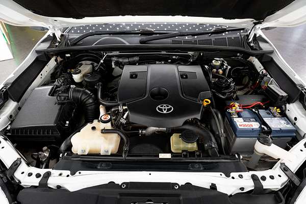 2019 Toyota Hilux SR GUN126R 4X4