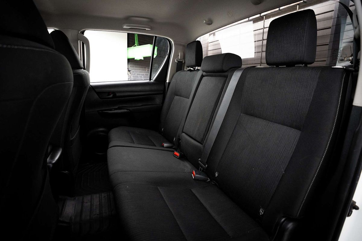 2019 Toyota Hilux SR GUN126R 4X4