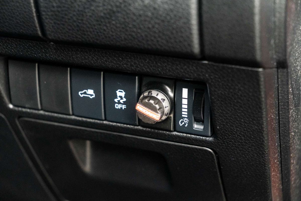 2023 Isuzu D-MAX X-TERRAIN 4X4