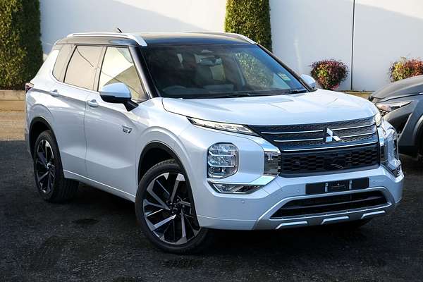 2025 Mitsubishi Outlander PHEV Exceed Tourer ZM