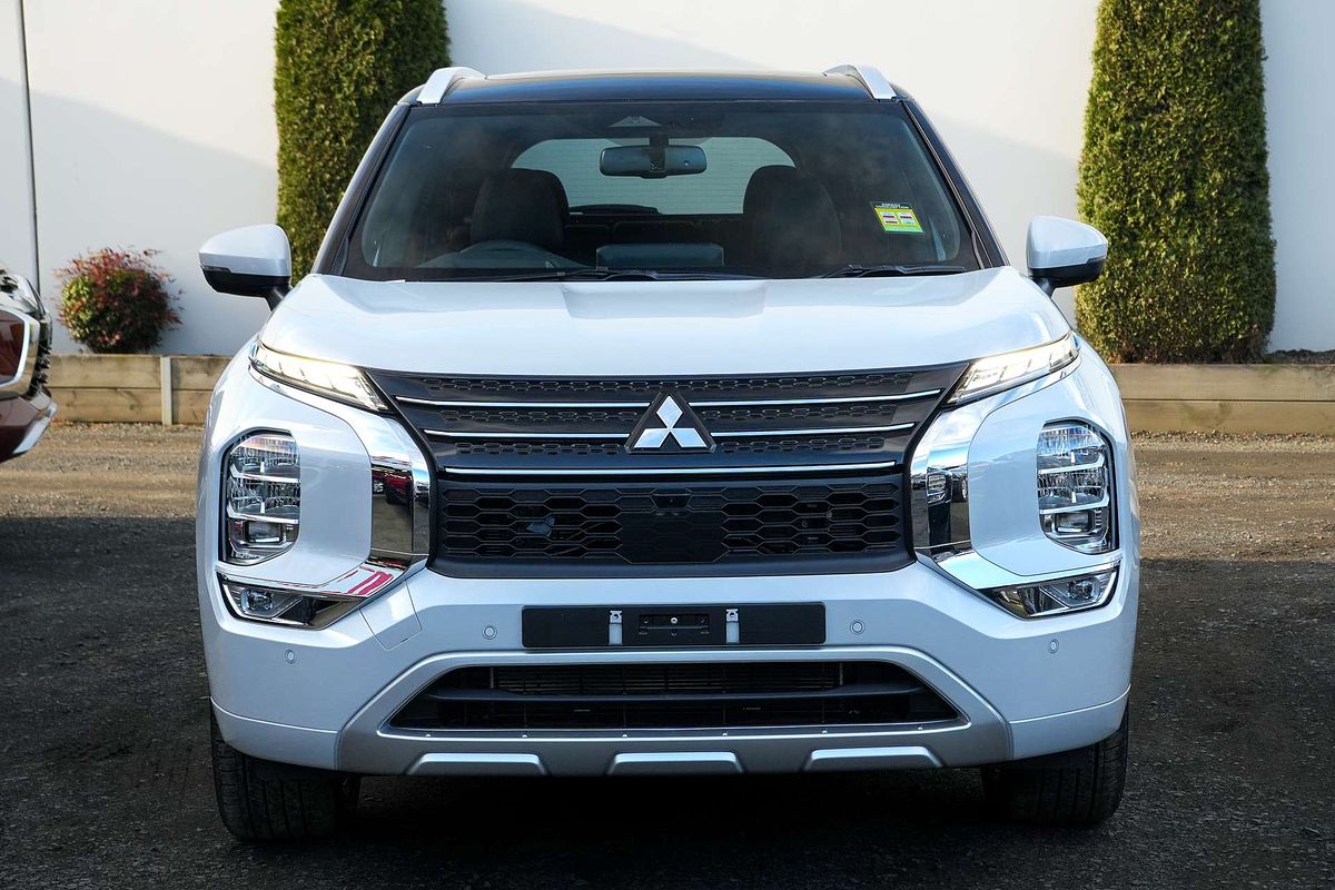 2025 Mitsubishi Outlander PHEV Exceed Tourer ZM