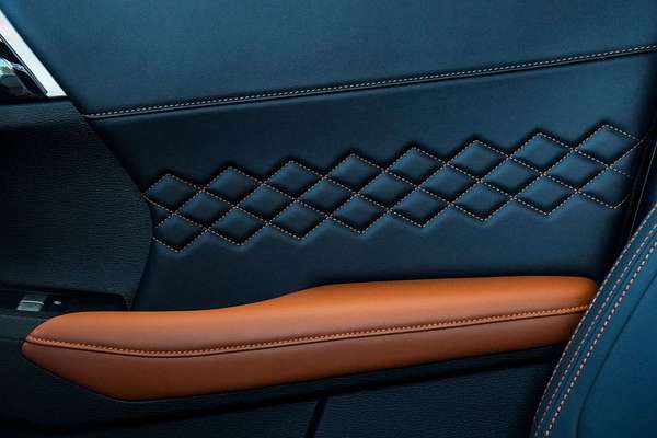 2025 Mitsubishi Outlander PHEV Exceed Tourer ZM