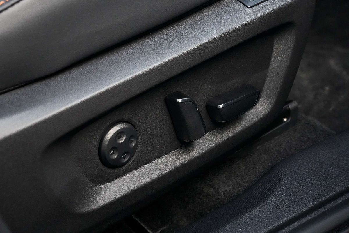 2025 Mitsubishi Outlander PHEV Exceed Tourer ZM