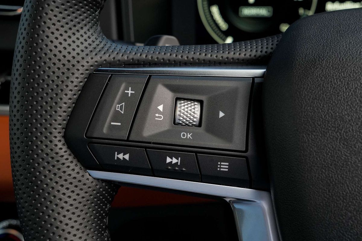 2025 Mitsubishi Outlander PHEV Exceed Tourer ZM