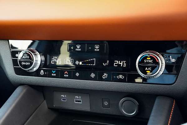 2025 Mitsubishi Outlander PHEV Exceed Tourer ZM