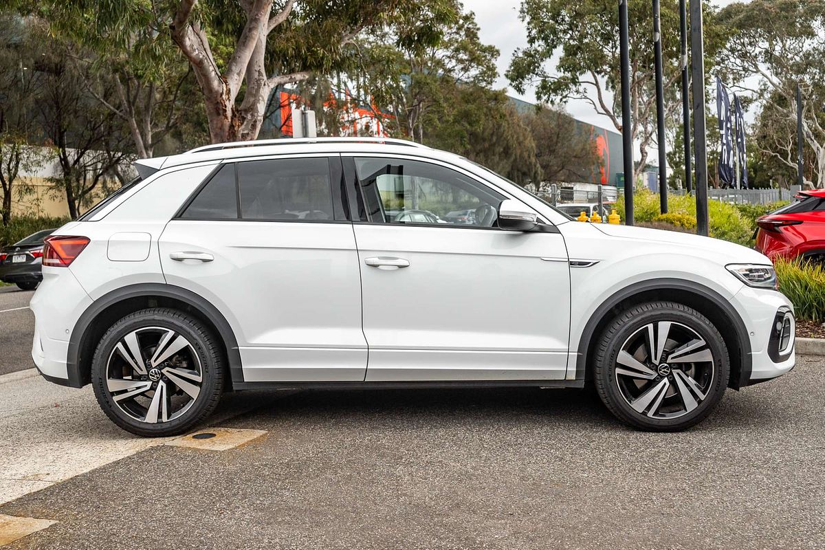 2022 Volkswagen T-Roc 140TSI R-Line D11