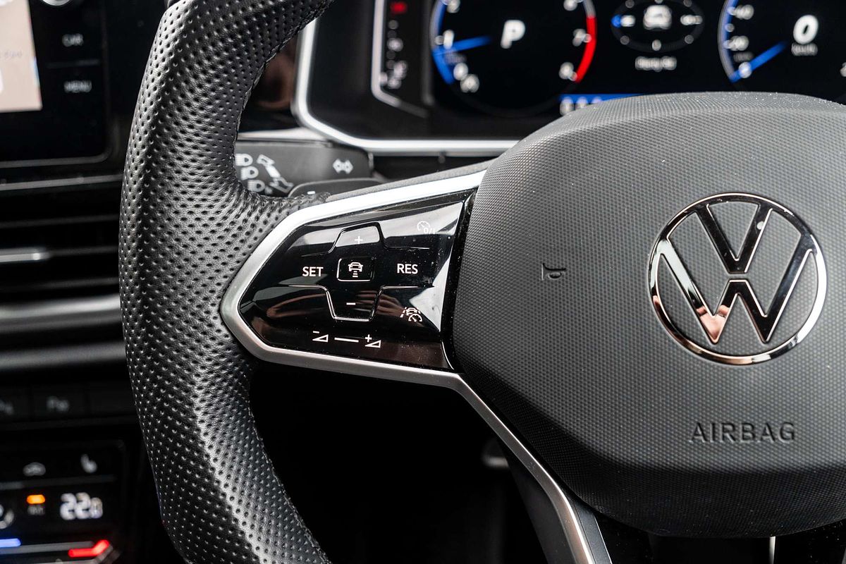 2022 Volkswagen T-Roc 140TSI R-Line D11