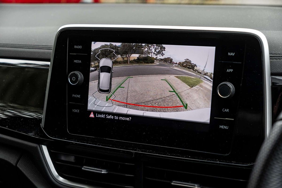 2022 Volkswagen T-Roc 140TSI R-Line D11