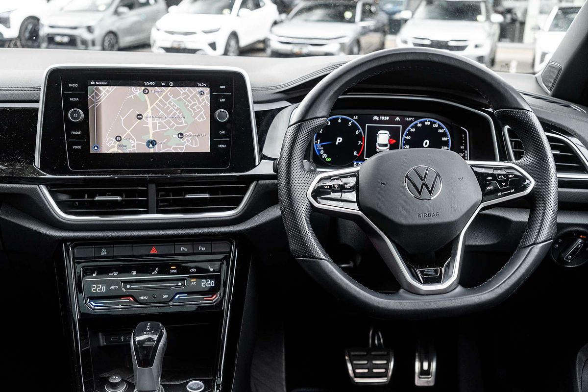 2022 Volkswagen T-Roc 140TSI R-Line D11