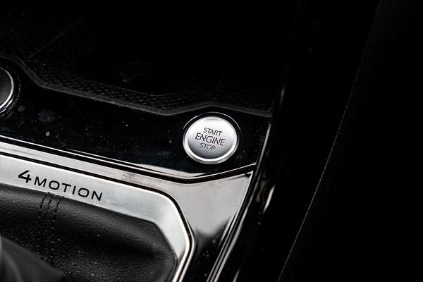 2022 Volkswagen T-Roc 140TSI R-Line D11