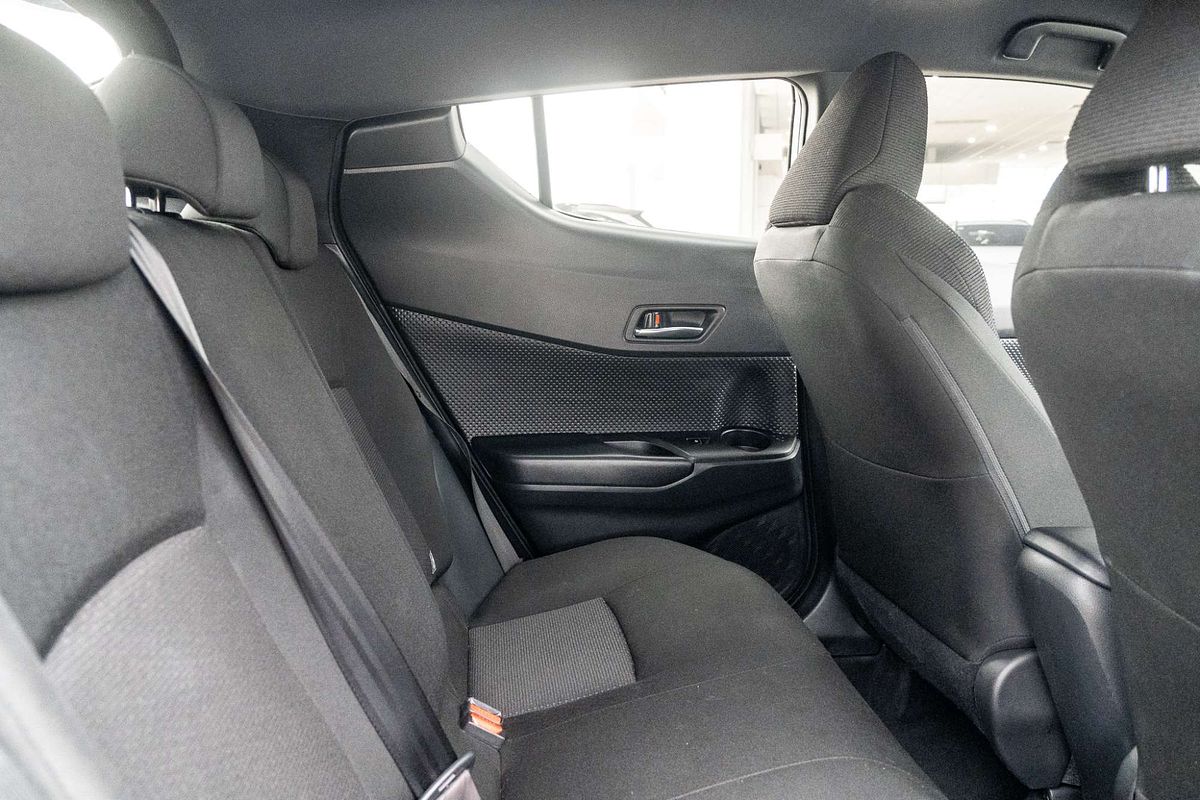 2018 Toyota C-HR NGX10R