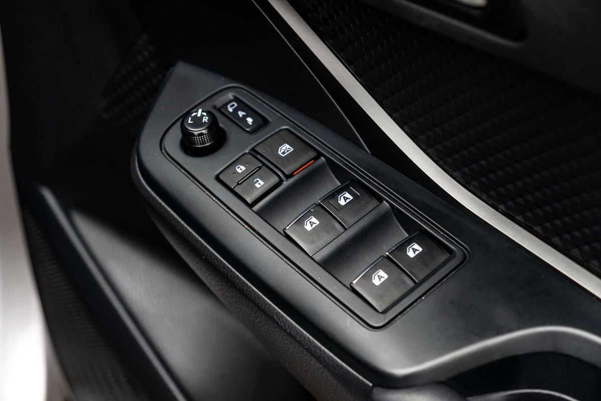 2018 Toyota C-HR NGX10R