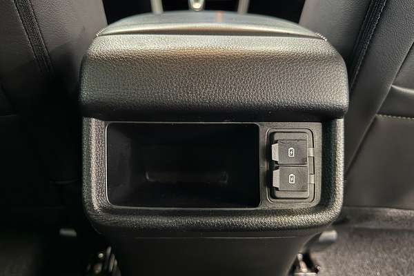 2024 Isuzu MU-X LS-T