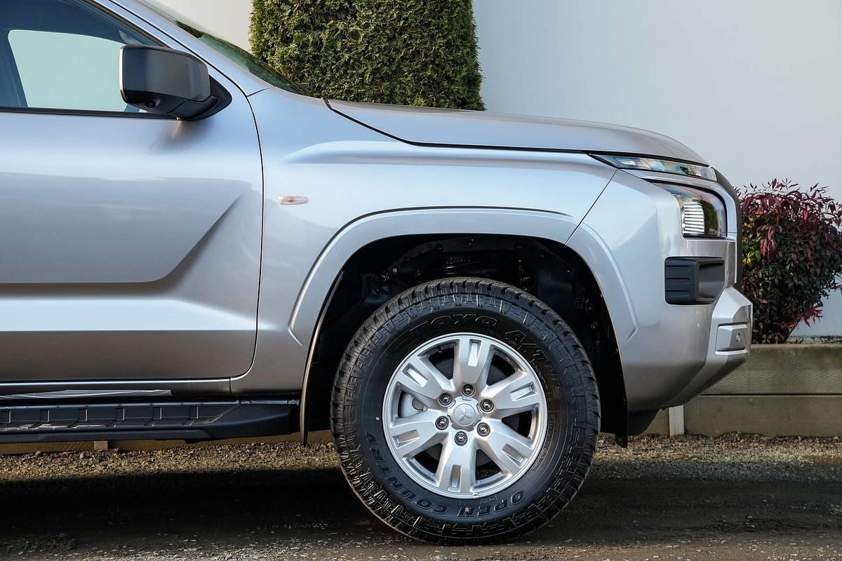 2025 Mitsubishi Triton GLX+ MV 4X4