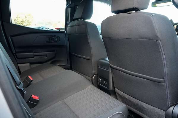 2025 Mitsubishi Triton GLX+ MV 4X4