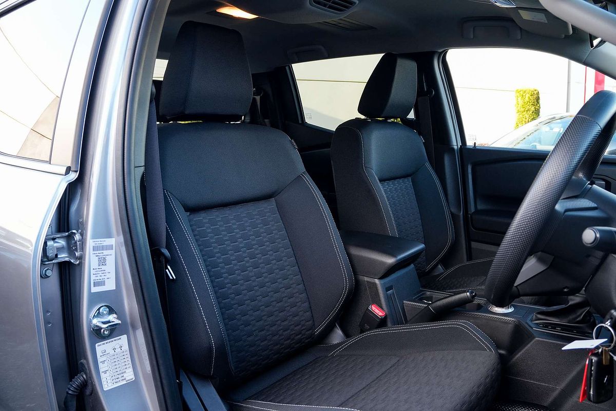 2025 Mitsubishi Triton GLX+ MV 4X4