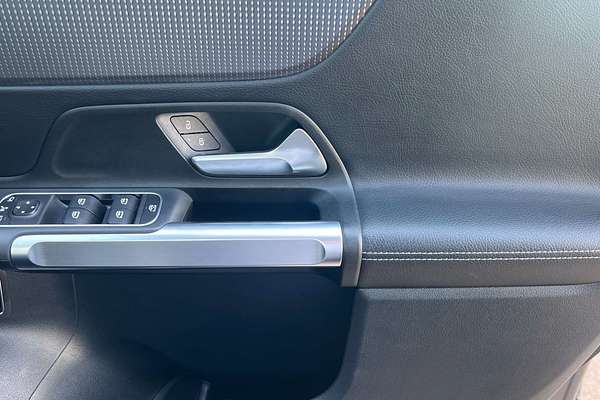 2021 Mercedes-Benz GLB-Class GLB200 X247