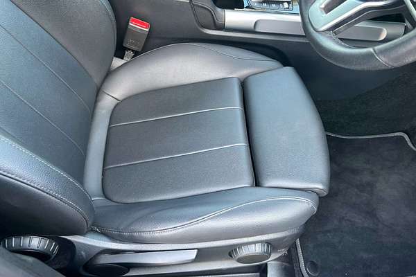 2021 Mercedes-Benz GLB-Class GLB200 X247