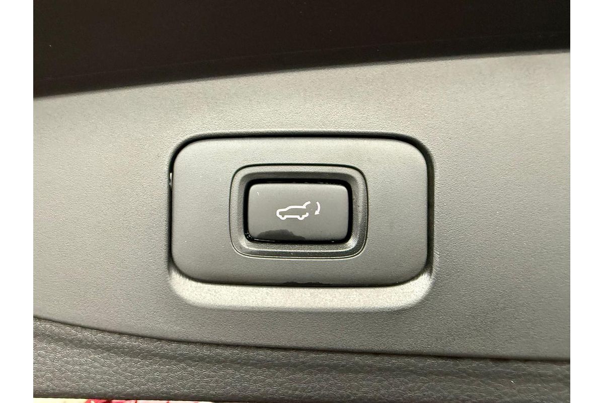 2024 Isuzu MU-X LS-U