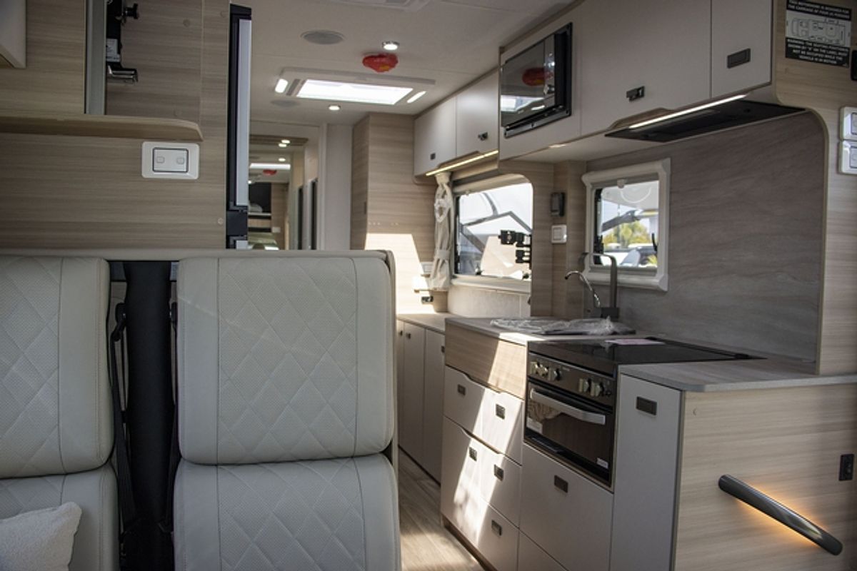 2025 Jayco DESTINY MOTORHOME FA.25-1.DS-MY25