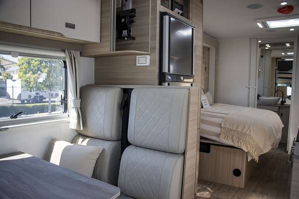 2025 Jayco DESTINY MOTORHOME FA.25-1.DS-MY25