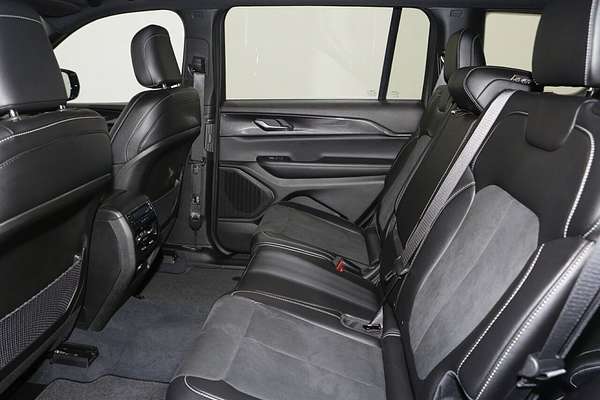 2023 Jeep Grand Cherokee Night Eagle WL