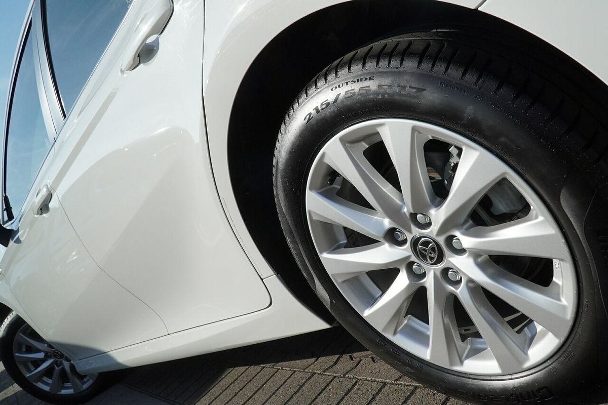 2020 Toyota Camry Ascent AXVH70R