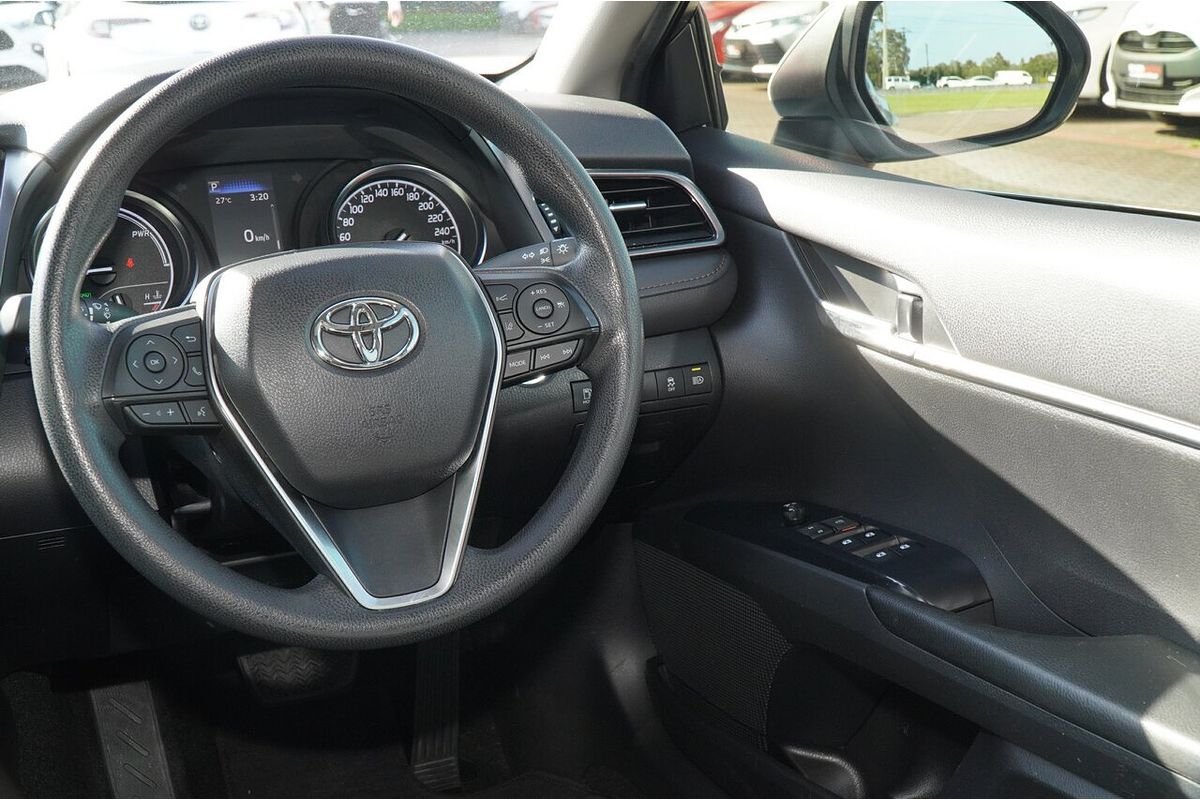 2020 Toyota Camry Ascent AXVH70R