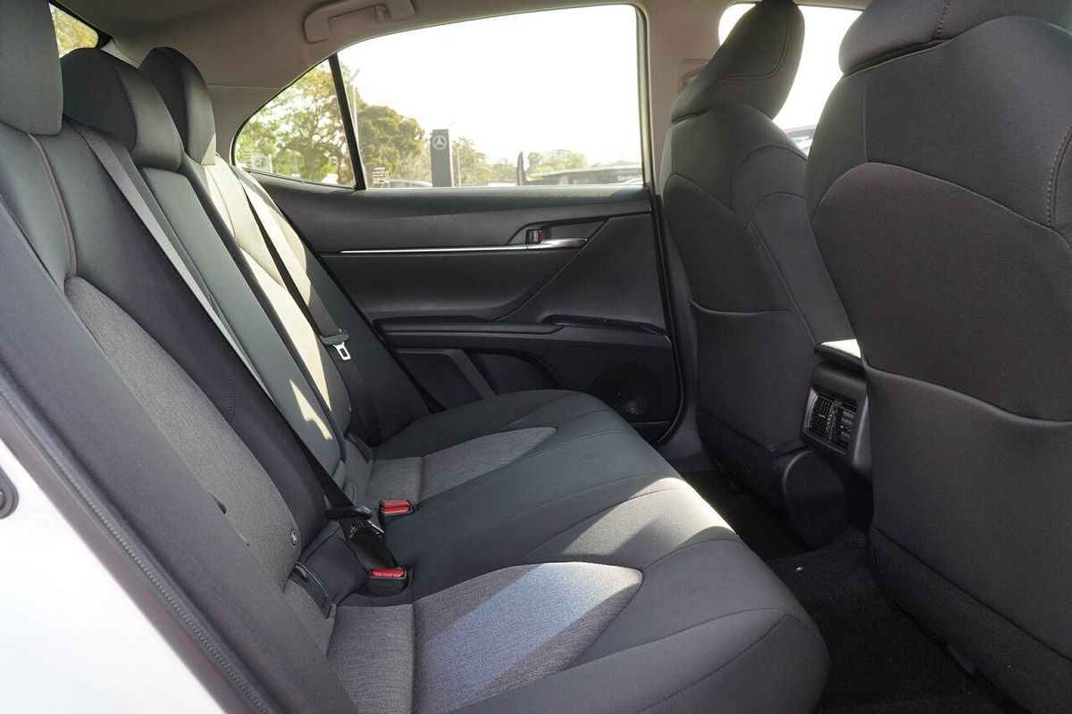 2020 Toyota Camry Ascent AXVH70R