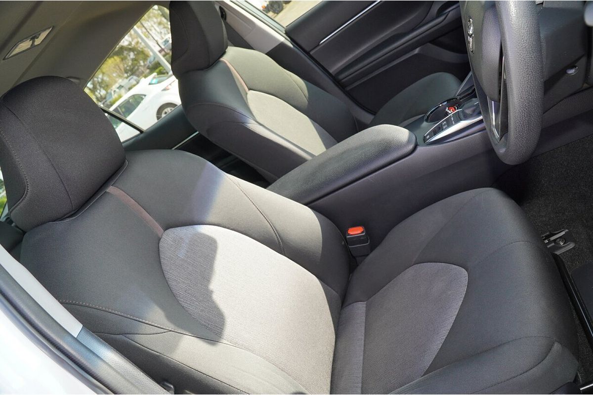 2020 Toyota Camry Ascent AXVH70R
