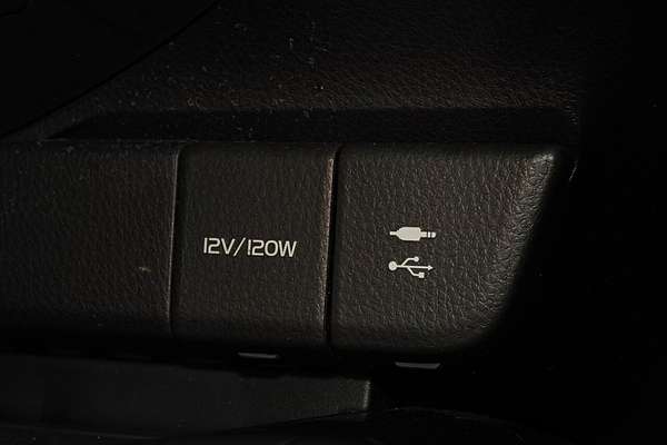 2020 Toyota Camry Ascent AXVH70R