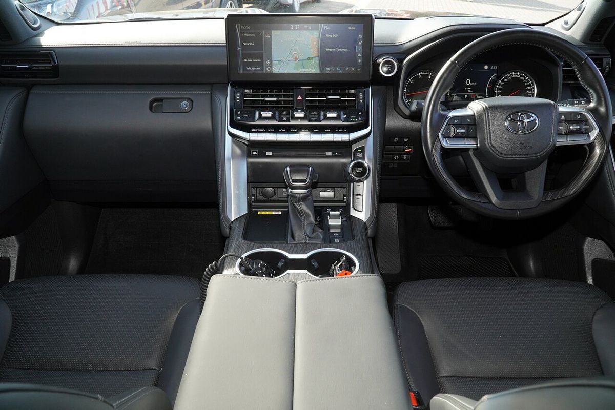 2023 Toyota Landcruiser Sahara ZX FJA300R