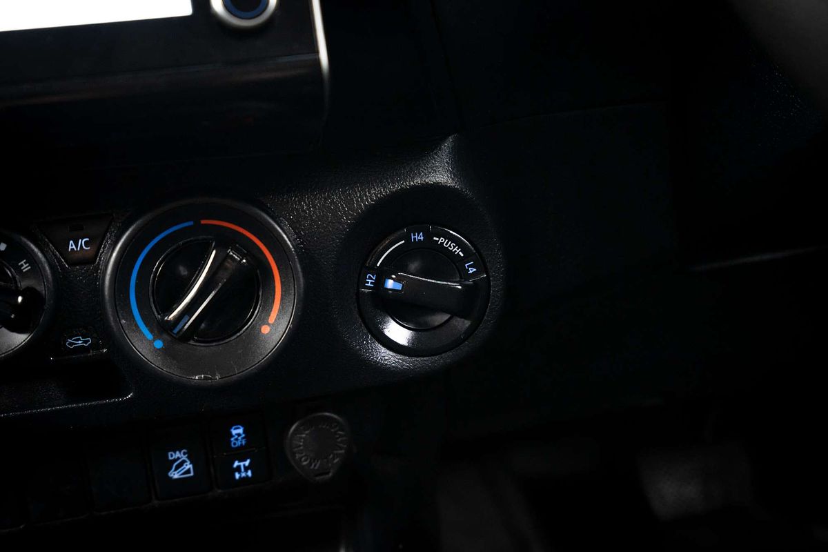 2022 Toyota Hilux SR GUN126R 4X4