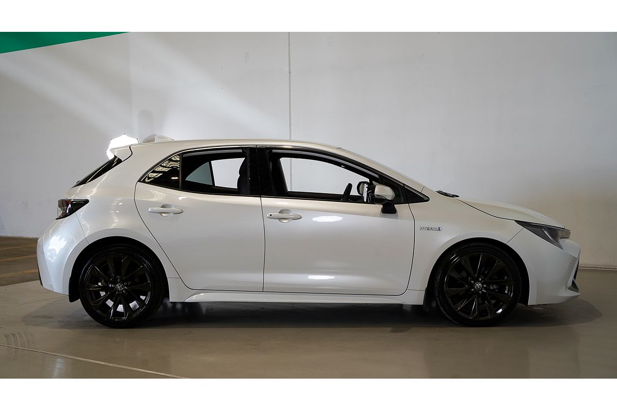 2021 Toyota Corolla ZR Hybrid ZWE211R