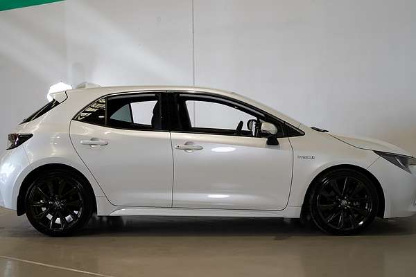 2021 Toyota Corolla ZR Hybrid ZWE211R