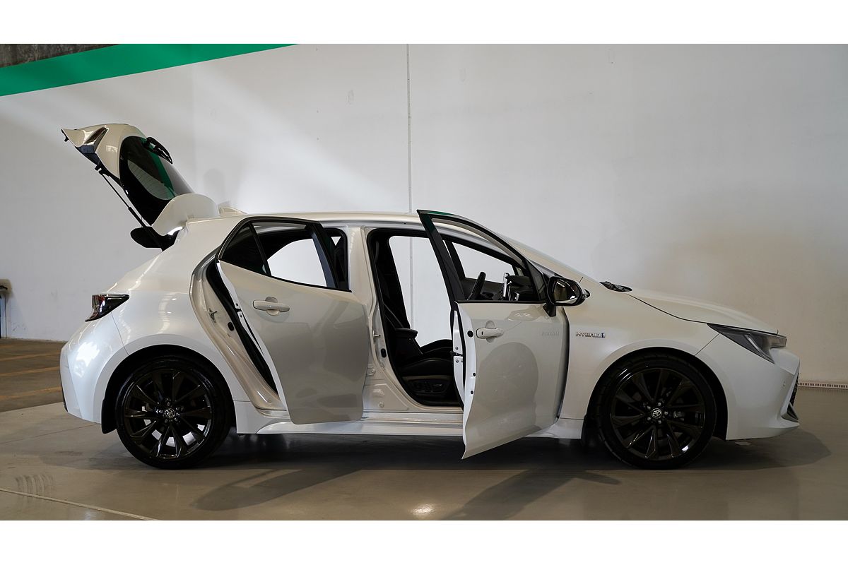 2021 Toyota Corolla ZR Hybrid ZWE211R