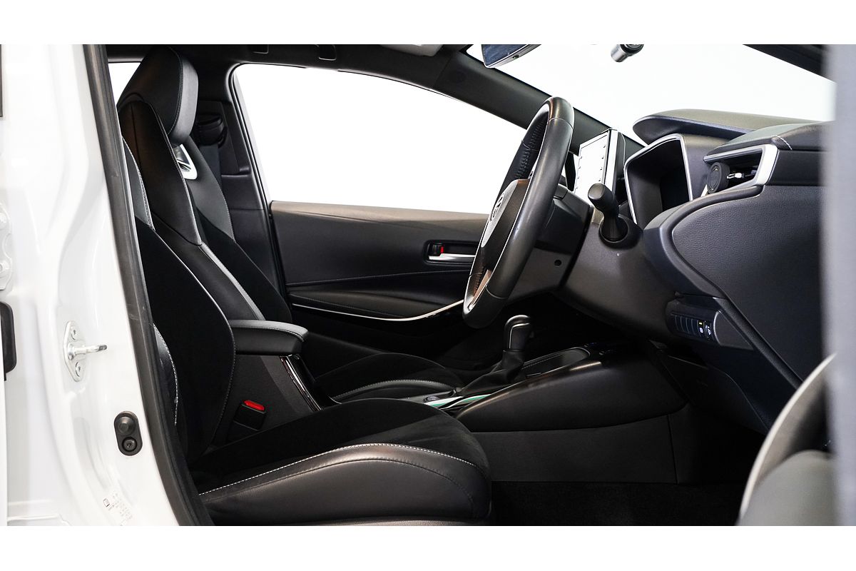 2021 Toyota Corolla ZR Hybrid ZWE211R