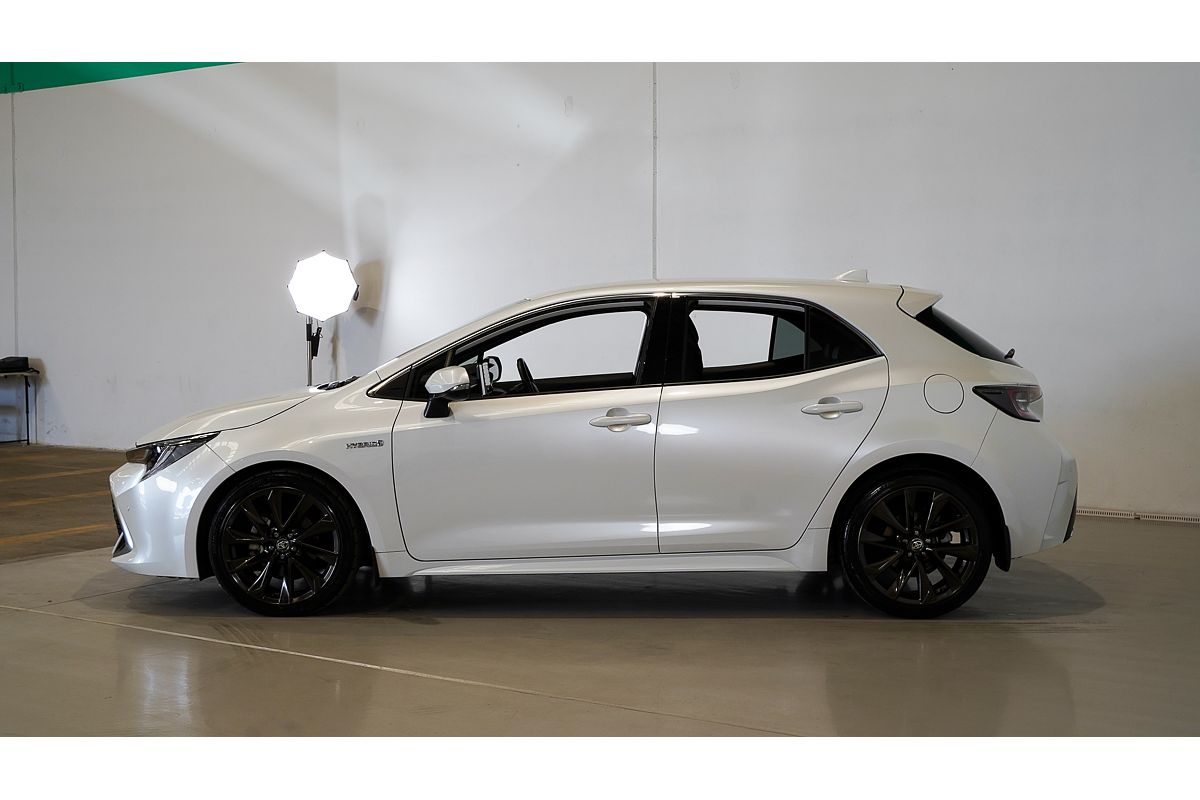 2021 Toyota Corolla ZR Hybrid ZWE211R