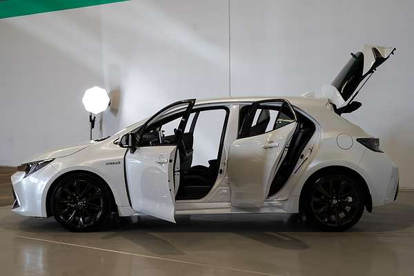 2021 Toyota Corolla ZR Hybrid ZWE211R