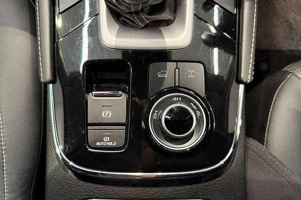 2024 Isuzu MU-X LS-T