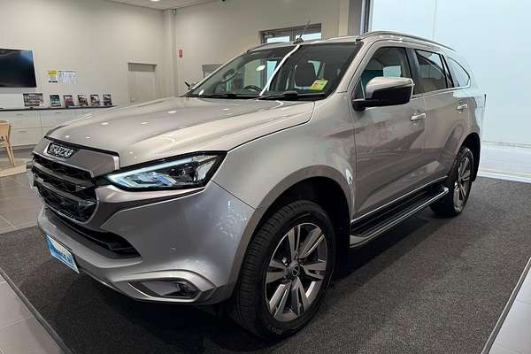2024 Isuzu MU-X LS-T