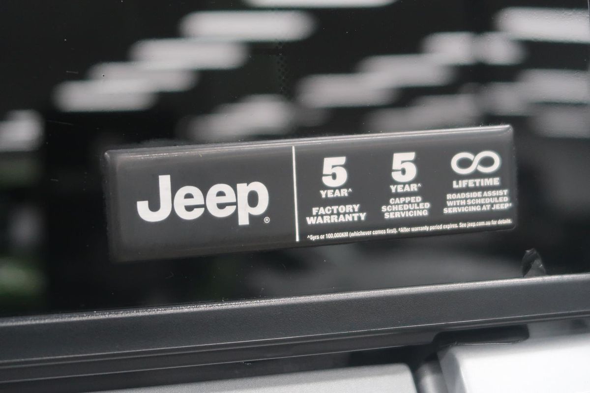 2024 Jeep Wrangler Unlimited Overland JL