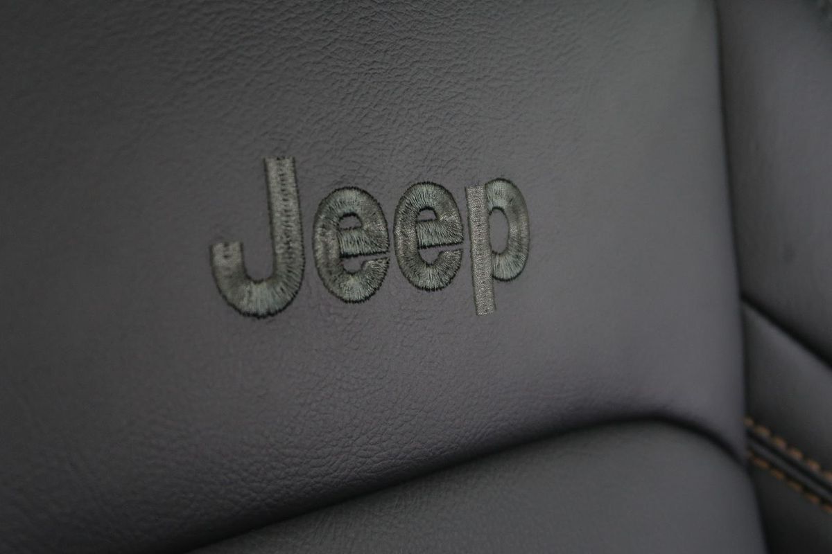 2024 Jeep Wrangler Unlimited Overland JL