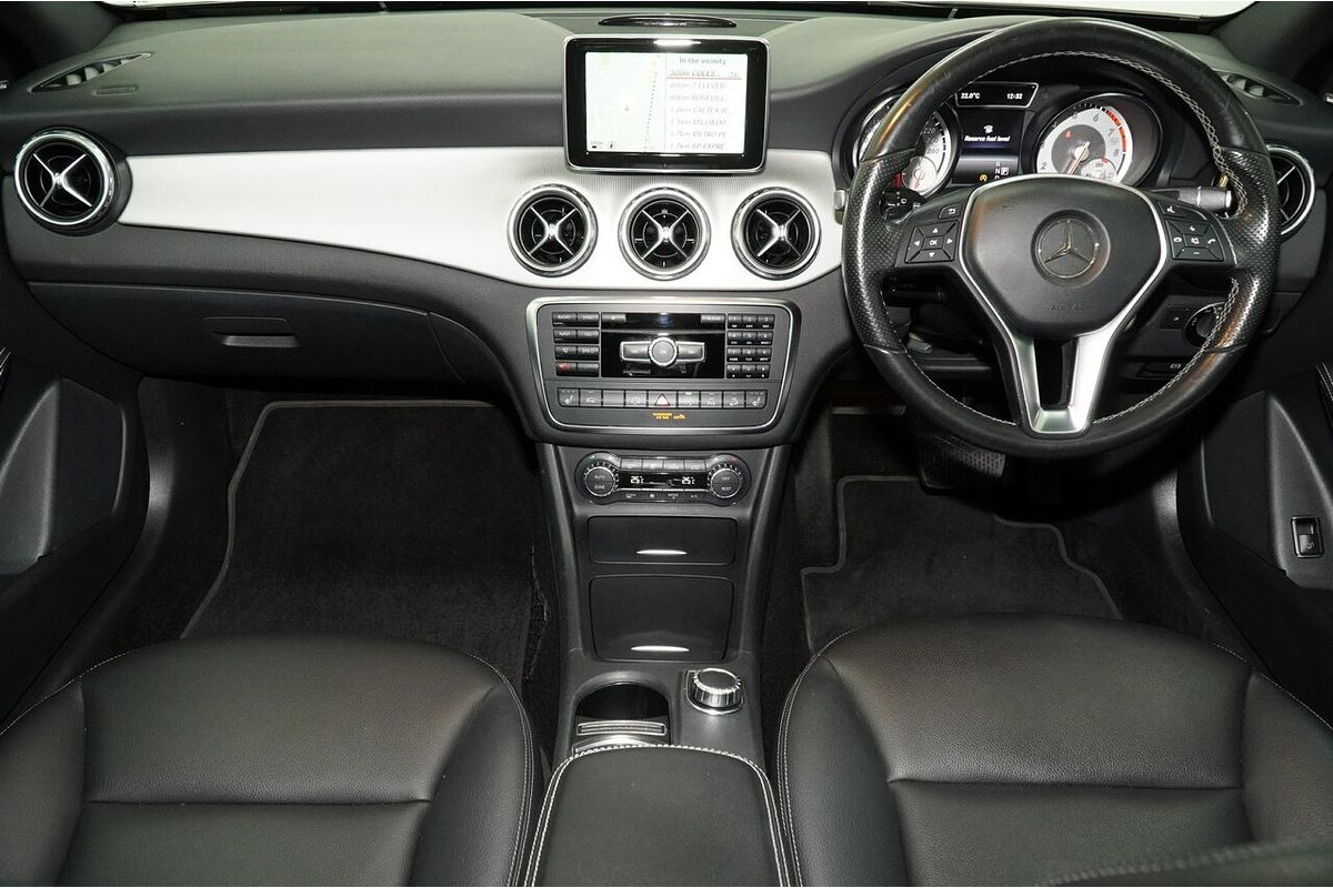 2015 Mercedes-Benz GLA-Class GLA250 X156