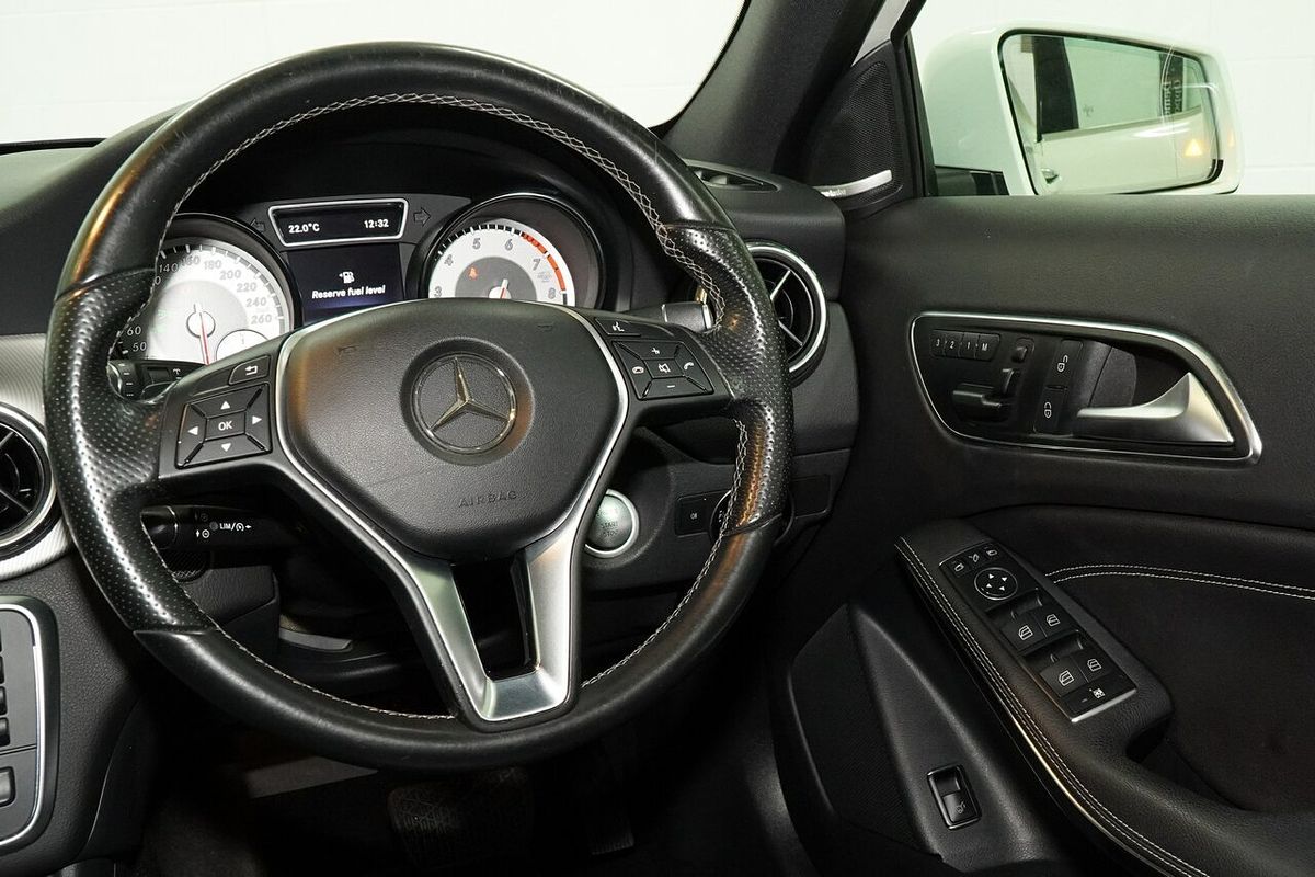 2015 Mercedes-Benz GLA-Class GLA250 X156
