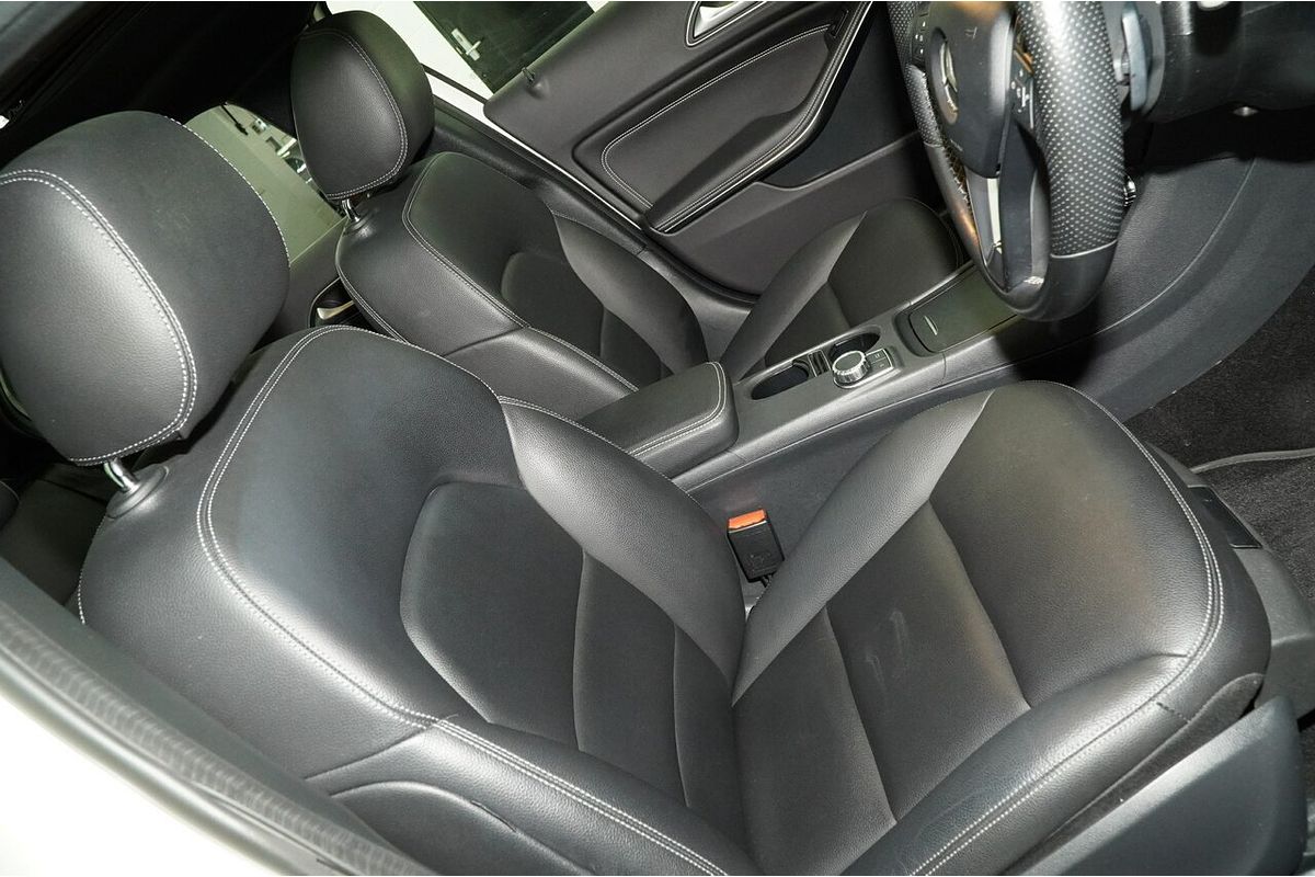 2015 Mercedes-Benz GLA-Class GLA250 X156