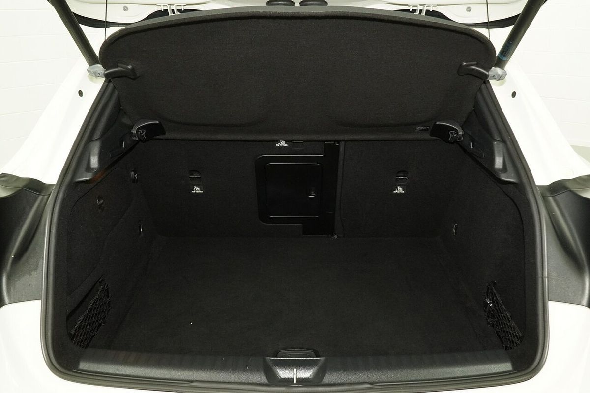 2015 Mercedes-Benz GLA-Class GLA250 X156